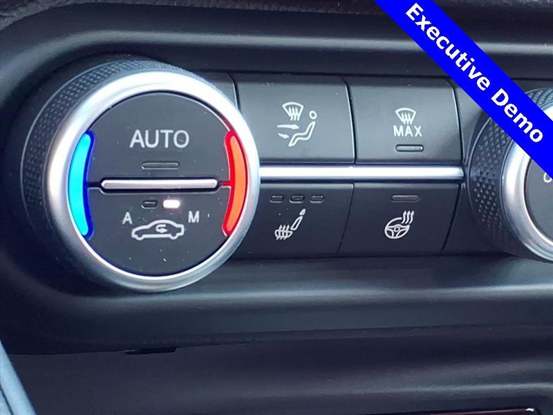 New 2025 Alfa Romeo Giulia RwdImage 21