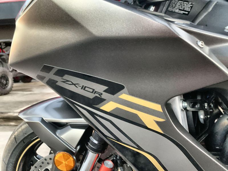Used 2023 Kawasaki Ninja ZX-10R KRT Edition Image 13