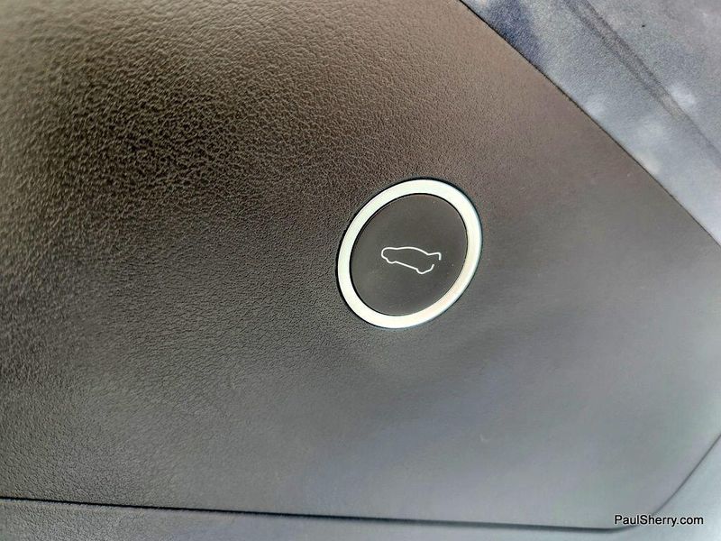 2018 Tesla Model X P100DImage 23