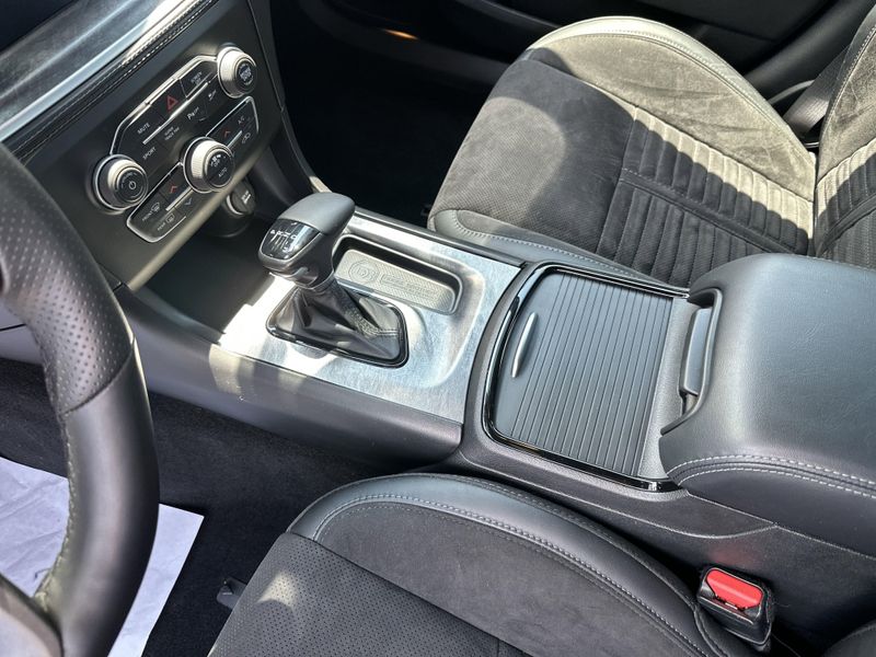 2022 Dodge Charger R/TImage 23