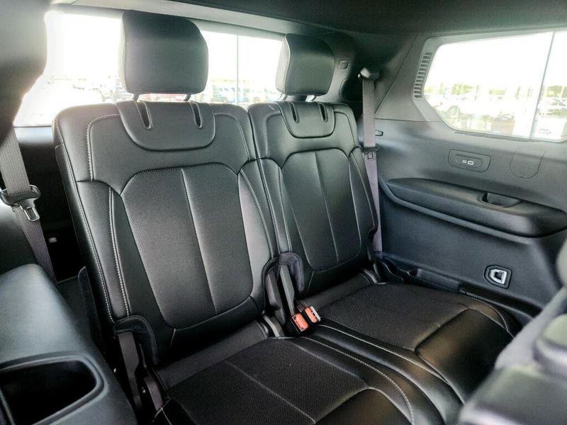 Used 2024 Jeep Grand Cherokee L Limited