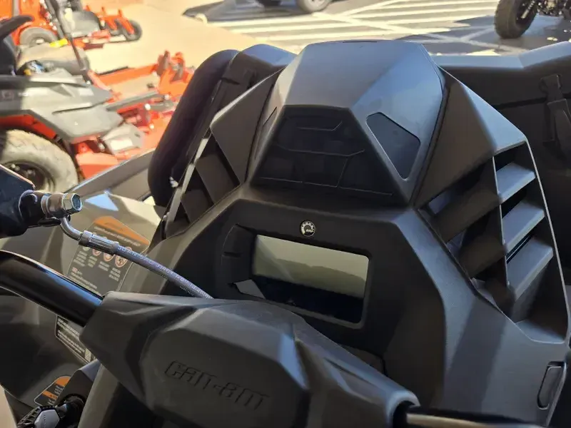 NEW 2026 CAN-AM OUTLANDER X MR 700 Image 11