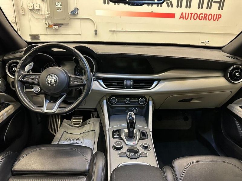 2021 Alfa Romeo Stelvio Ti SportImage 30