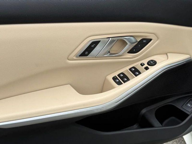 Used 2023 BMW 3 Series 330iImage 17