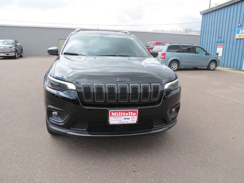 Used 2021 Jeep Cherokee 80th Anniversary Edition 4x4 4dr SUVImage 3