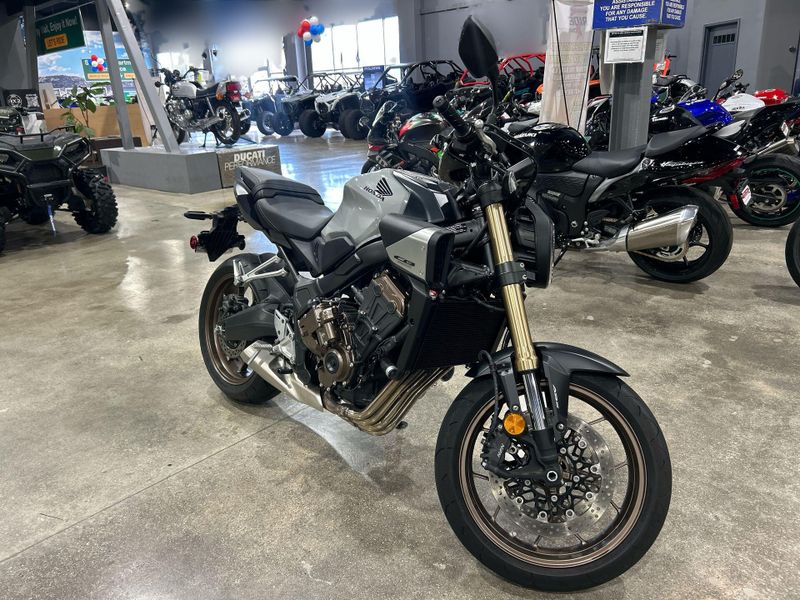 Used 2024 Honda CB650R Image 10