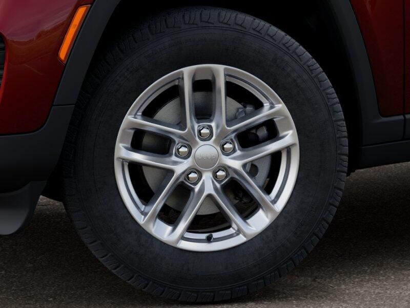 New 2025 Jeep Grand Cherokee Laredo X 4x4Image 20