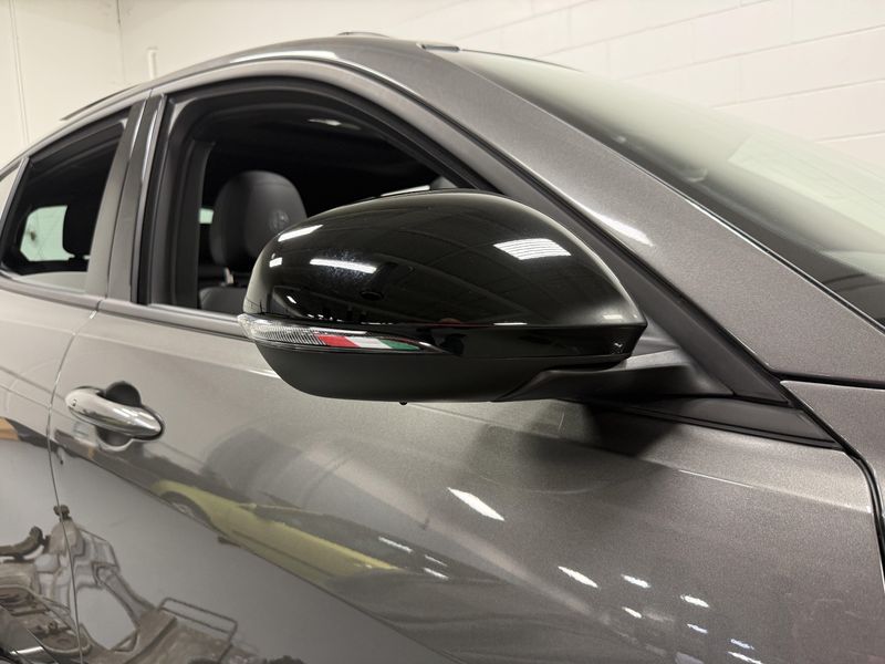Used 2024 Alfa Romeo Tonale Ti Premium eAWD w/SunroofImage 13