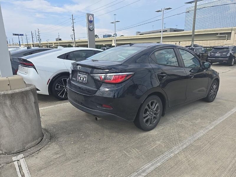 2019 Toyota Yaris LImage 3