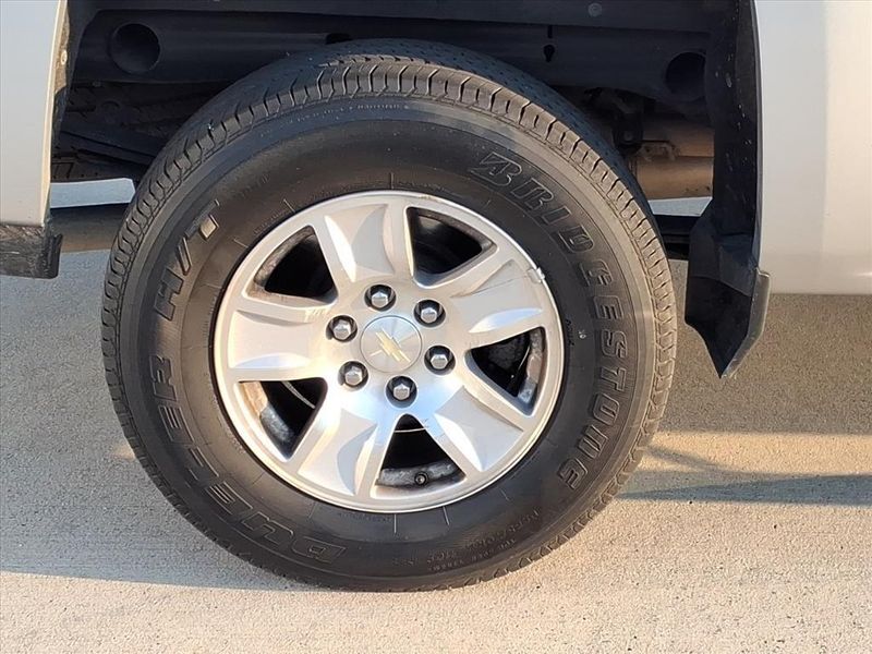 Used 2018 Chevrolet Silverado 1500 LTImage 8