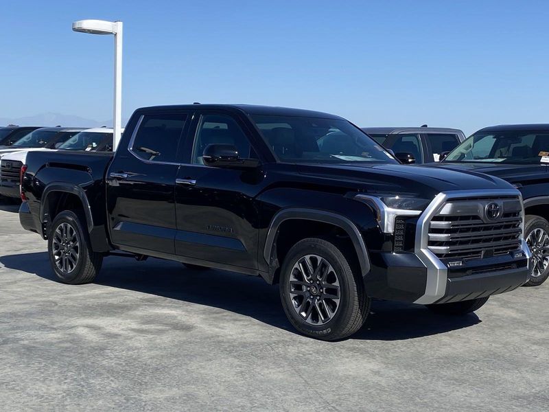 2025 Toyota Tundra LimitedImage 2