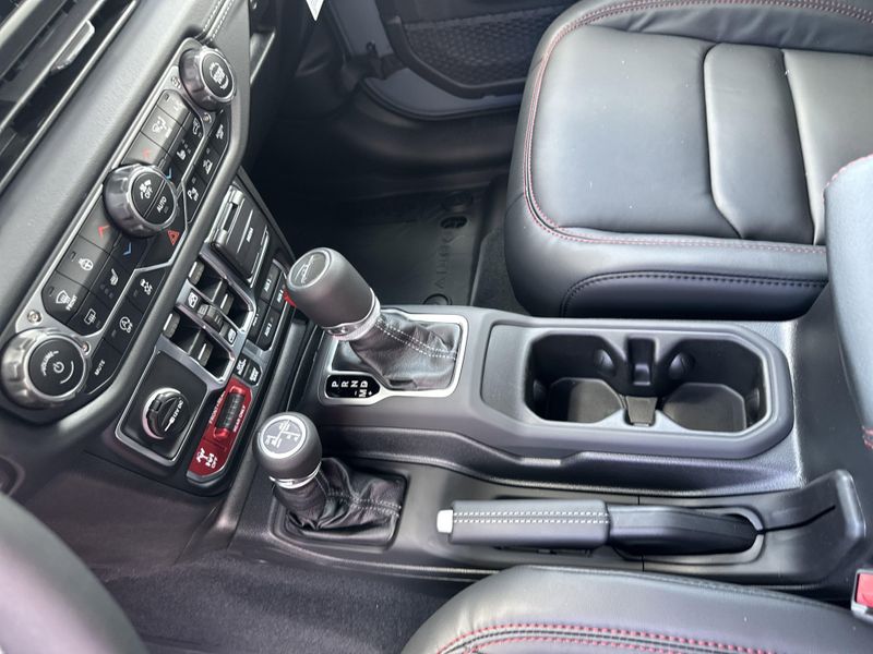 New 2025 Jeep Gladiator Rubicon X 4x4Image 27