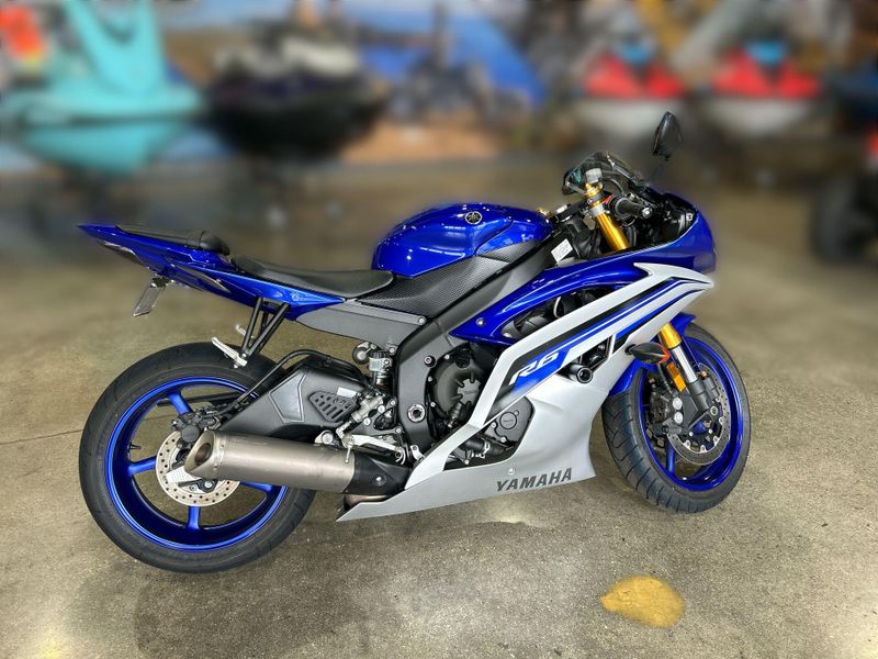 Used 2016 Yamaha YZF-R6 Image 11
