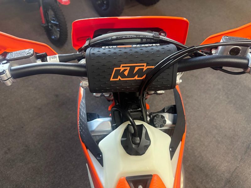 New 2025 KTM 150 XC-W Image 22
