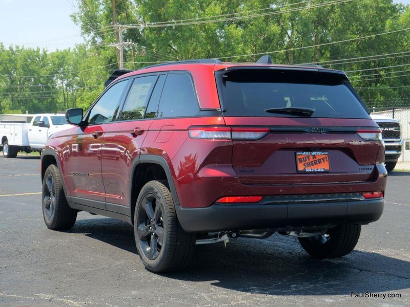 New 2025 Jeep Grand Cherokee Limited 4x4