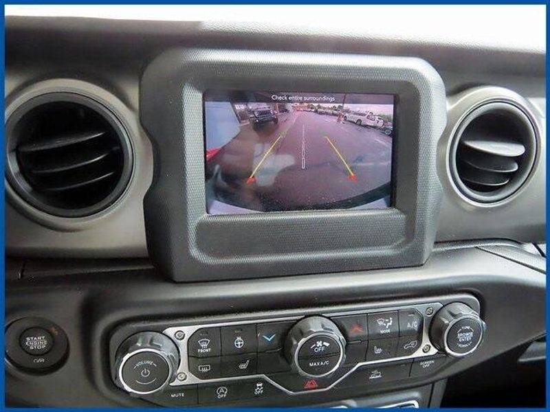 2022 Jeep Wrangler Sport SImage 16