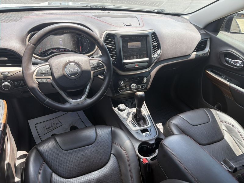 Used 2016 Jeep Cherokee TrailhawkImage 25