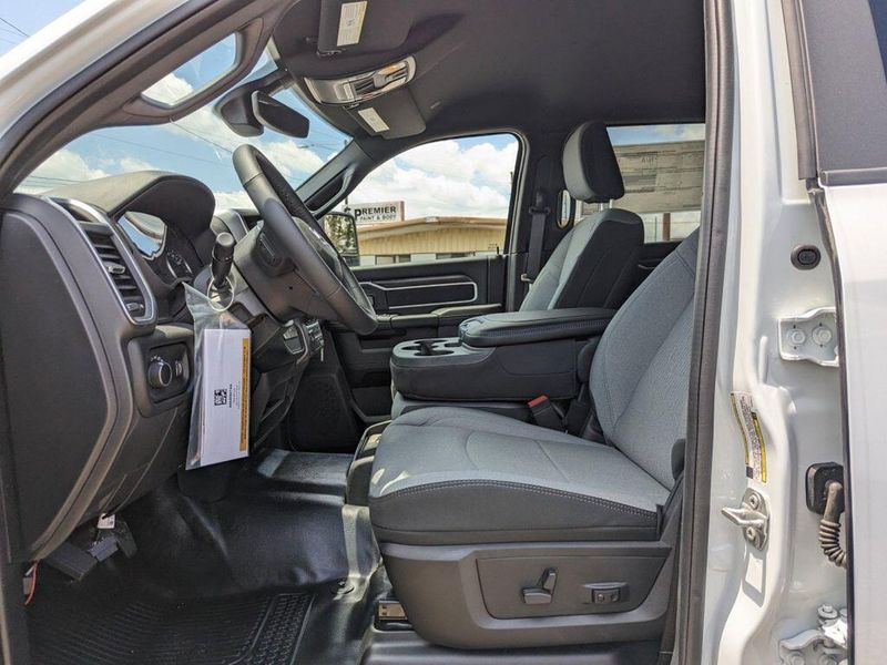 2024 RAM 4500 Slt Chassis Crew Cab 4x4 60