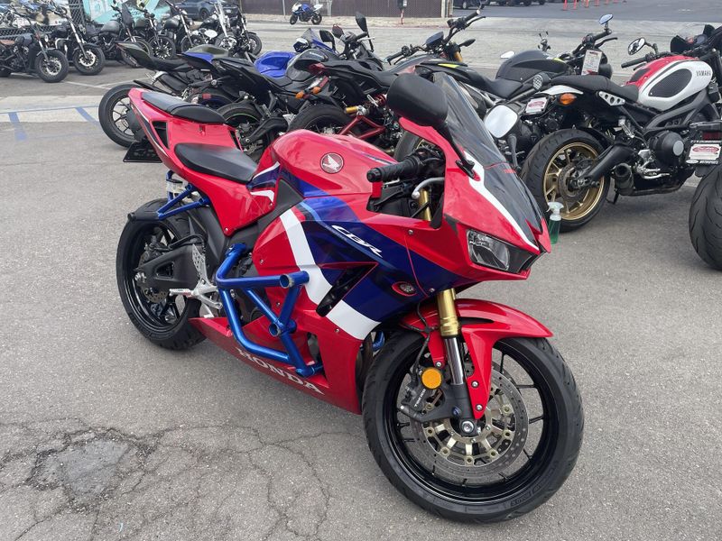 Used 2021 Honda CBR600RR Image 12