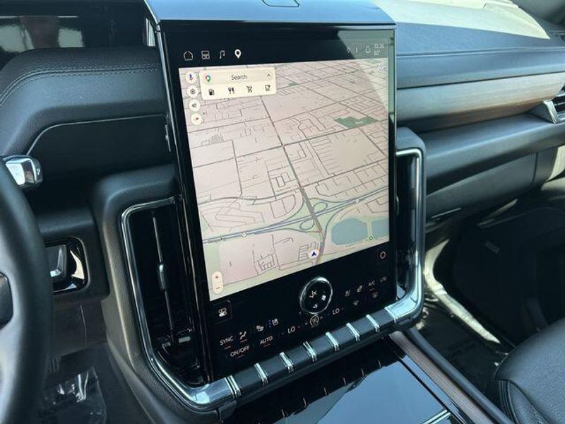 Used 2025 GMC Yukon XL DenaliImage 27
