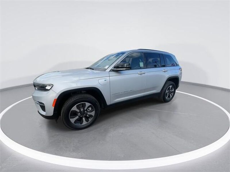 2024 Jeep Grand Cherokee Limited 4xe photo 3