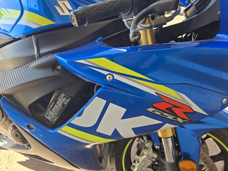 2017 Suzuki GSXR750L7Image 9