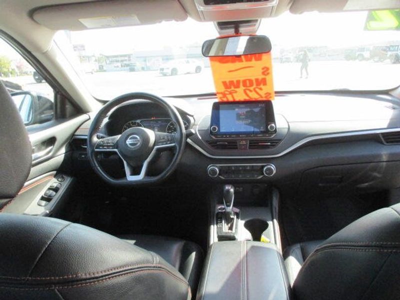2022 Nissan Altima 2.5 SRImage 27