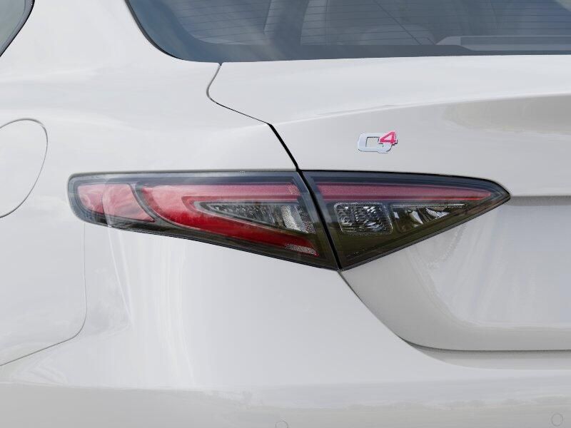 New 2025 Alfa Romeo Giulia AwdImage 24
