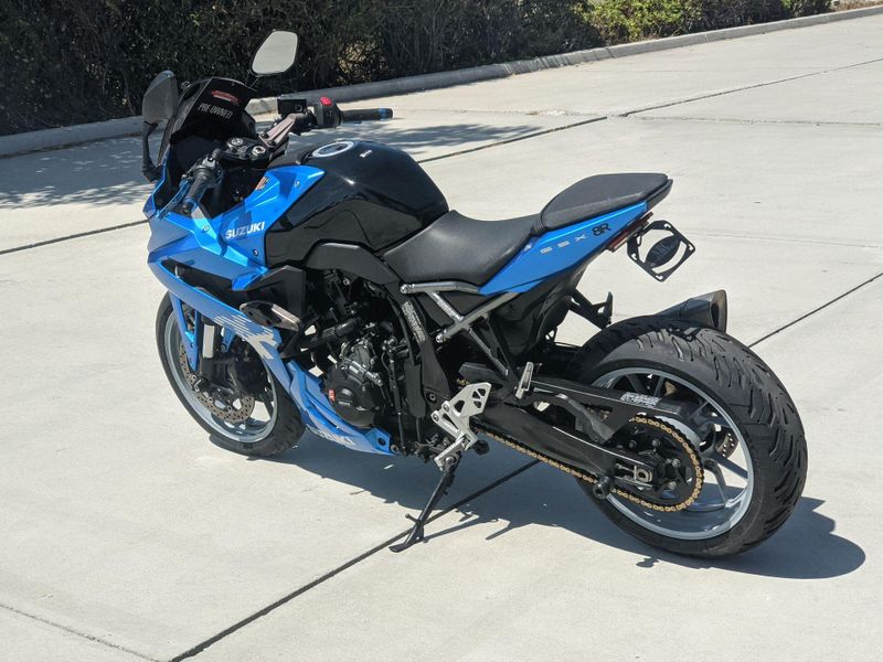 Used 2024 Suzuki GSX-8R Image 15