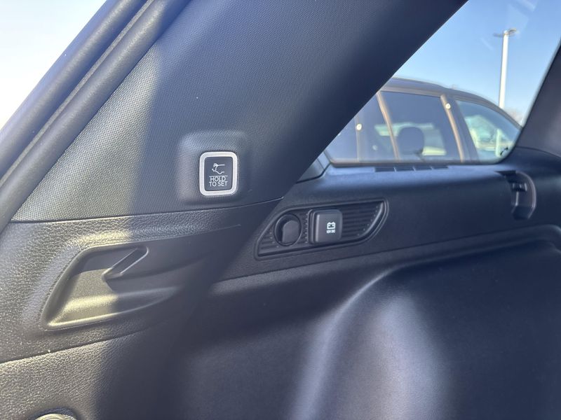 New 2025 Jeep Grand Cherokee Limited 4x4Image 12