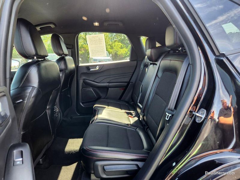 2024 Ford Escape ST-Line photo 43