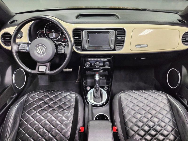 2019 Volkswagen Beetle Convertible Final Edition SELImage 20