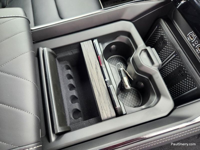 New 2026 RAM 1500 Limited Crew Cab 4x4 5'7' Box