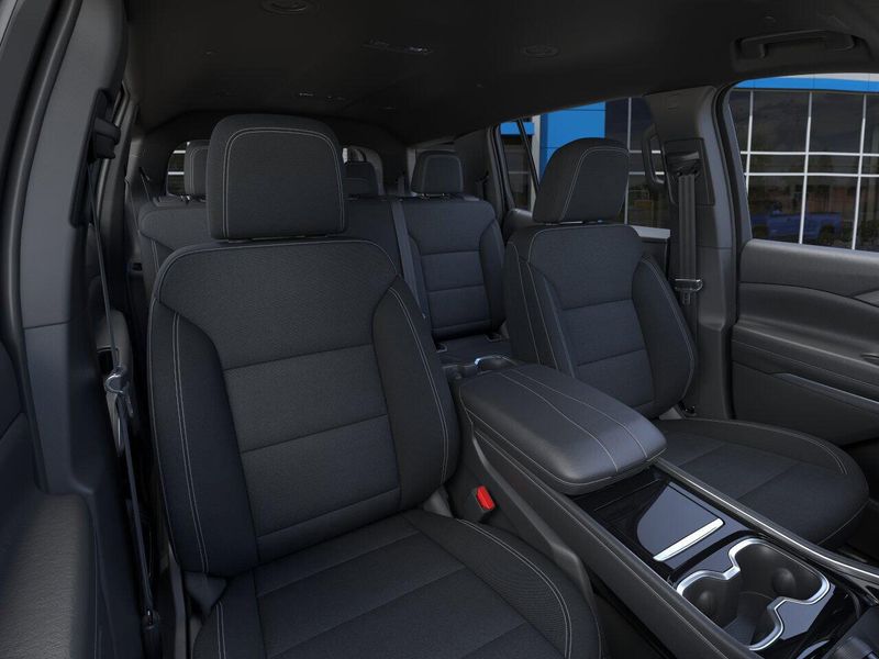 New 2025 Chevrolet Traverse FWD LTImage 16