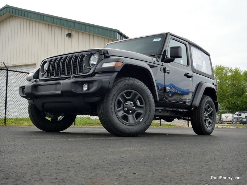 2025 Jeep Wrangler 2-door SportImage 13