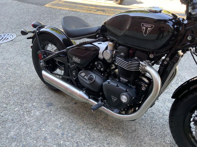 2027 Triumph BONNEVILLE BOBBER