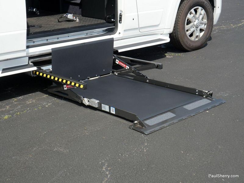 2024 RAM Promaster 2500 Slt+ Window Van High Roof 159