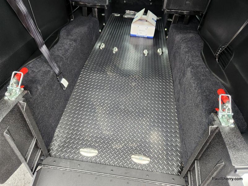 New 2026 Chrysler Voyager Lx