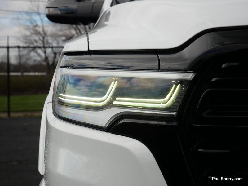 New 2026 RAM 1500 Limited Crew Cab 4x4 5'7' Box