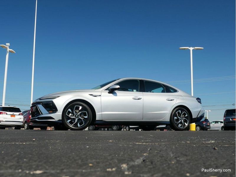 2024 Hyundai Sonata SEL photo 13