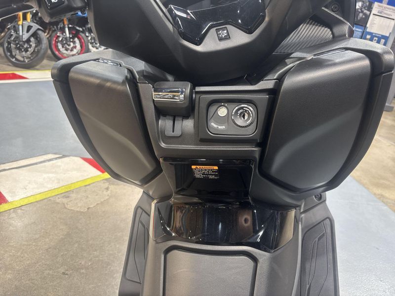 New 2027 Suzuki BURGMAN 400 Image 18