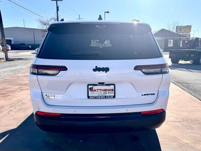 New 2025 Jeep Grand Cherokee L Limited 4x2Image 6