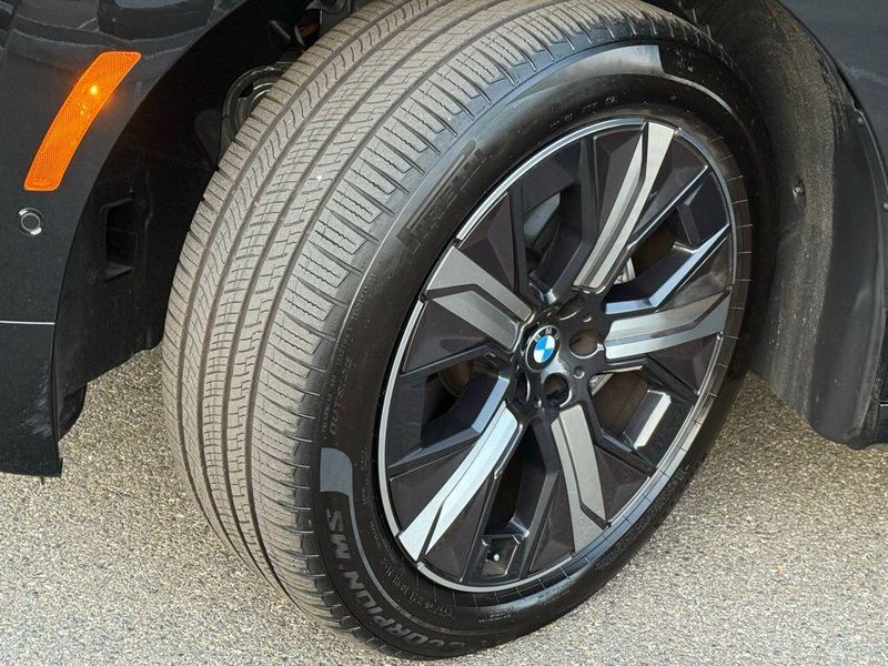 Used 2026 BMW iX xDrive45Image 19