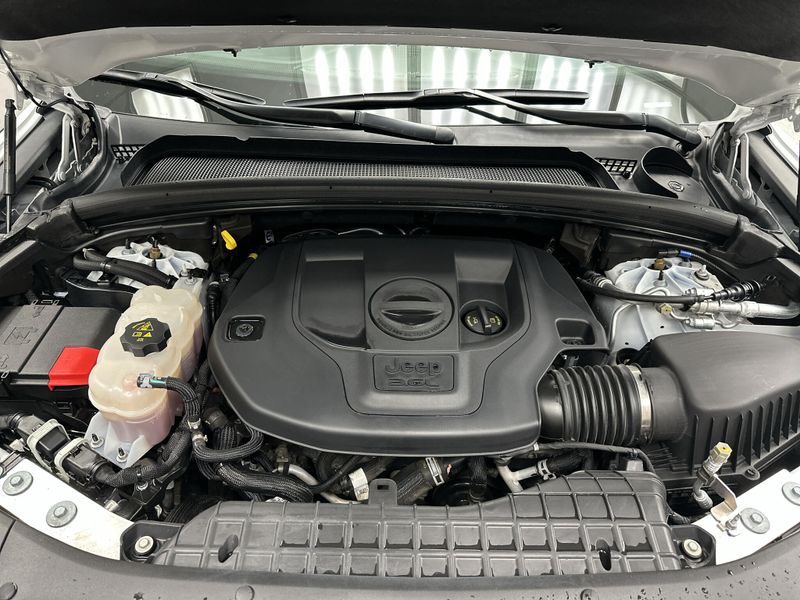 Used 2023 Jeep Grand Cherokee OverlandImage 28