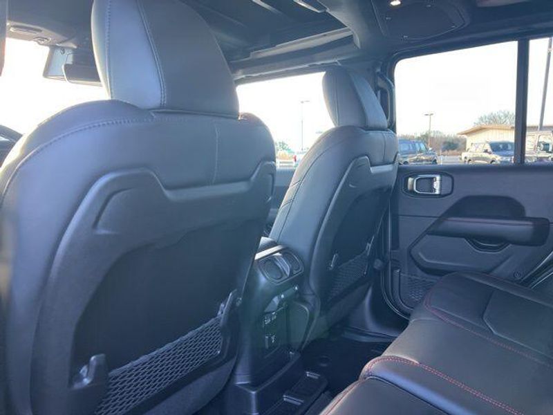 2025 Jeep Wrangler 4-door Rubicon
