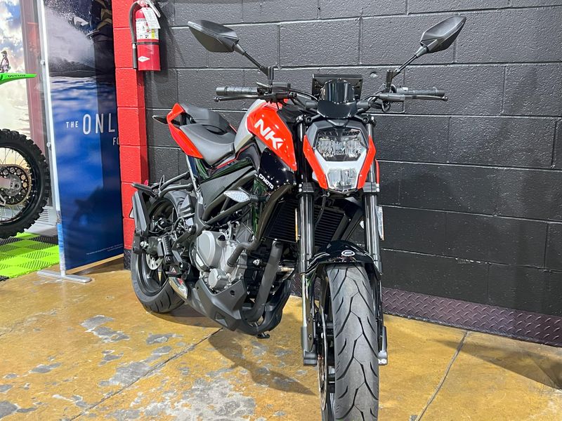 2025 CFMOTO 300NK Image 11