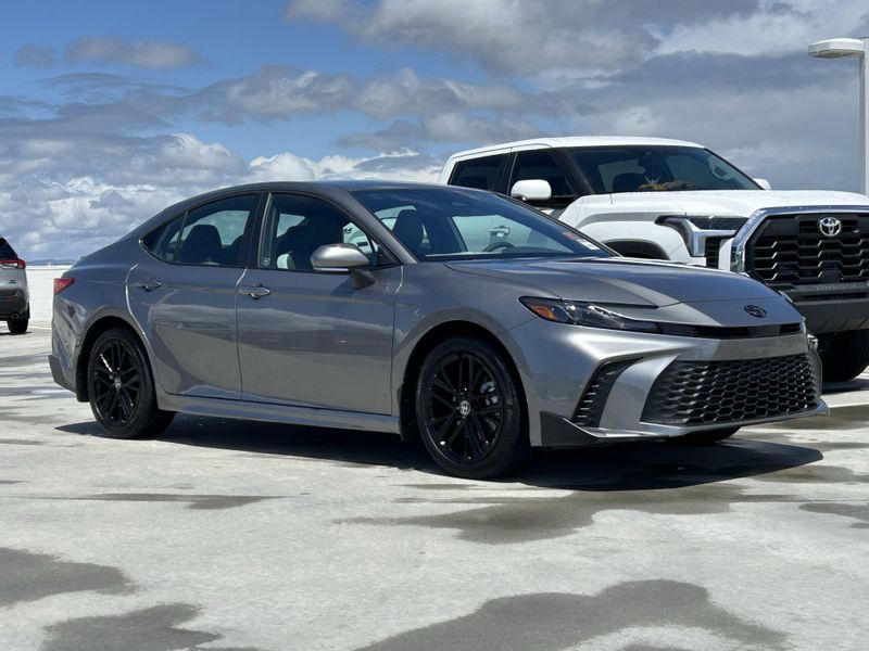 2025 Toyota Camry SEImage 2