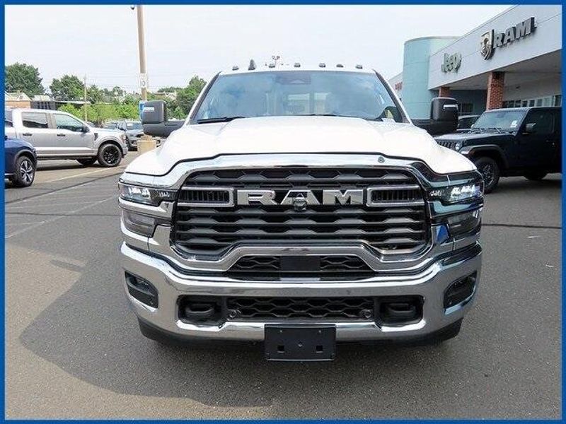 New 2025 RAM 3500 TradesmanImage 3