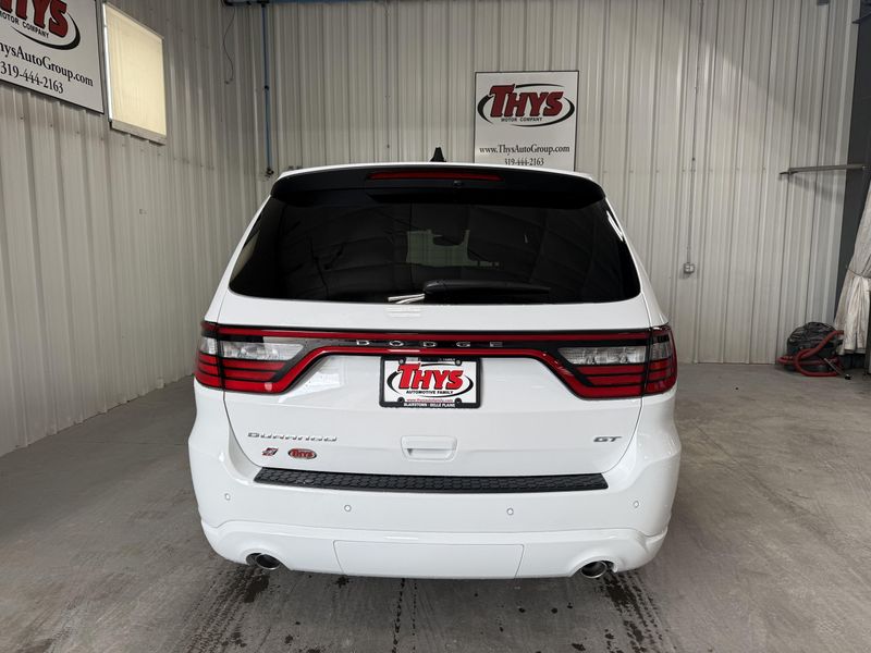 New 2026 Dodge Durango Gt Awd Hemi V8Image 4