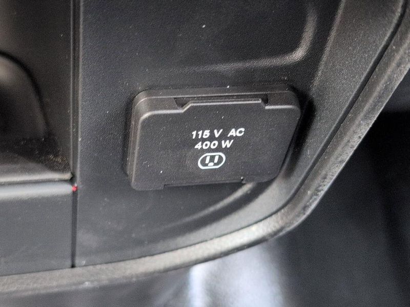 2025 RAM 2500 Tradesman Crew Cab 4x4 6